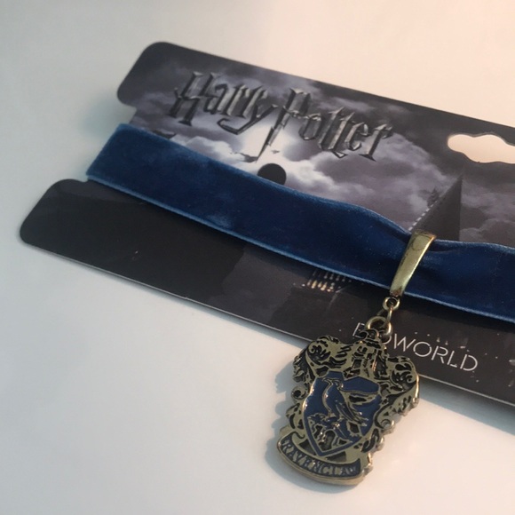 Bioworld Jewelry - Harry Potter raven claw blue velvet choker
